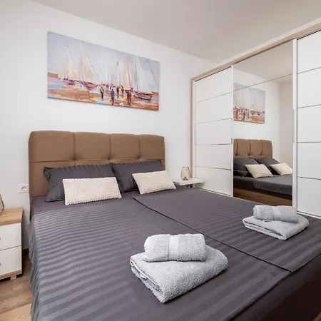 1 Bedroom In Apartmán Pula